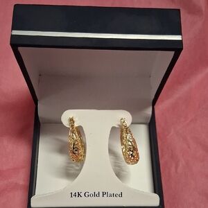 14K Gold Plated Filigree Hoop Earrings - Gold